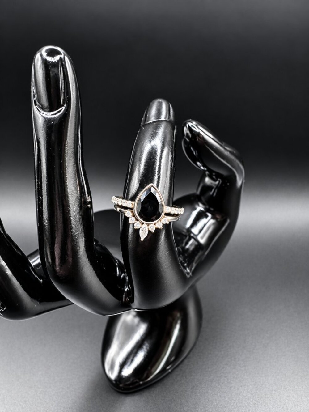 ONYX WEDDING SET